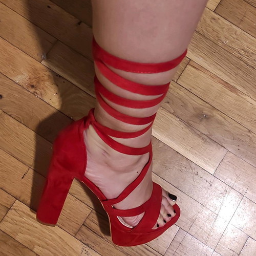 Red velvet sandal new, size 38, high heel with laces