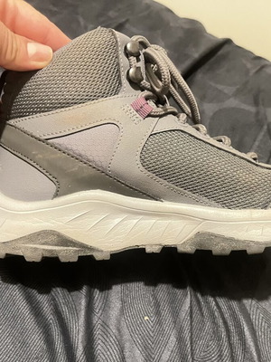 Columbia hiking boots like new, size 38, gray, waterproof