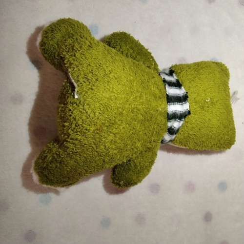 Green Frog Prince plush toy used, 20 cm, Giftable World 2013