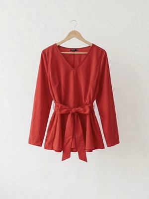 Shein Curve blouse 2XL like new, red, wrap style with belt