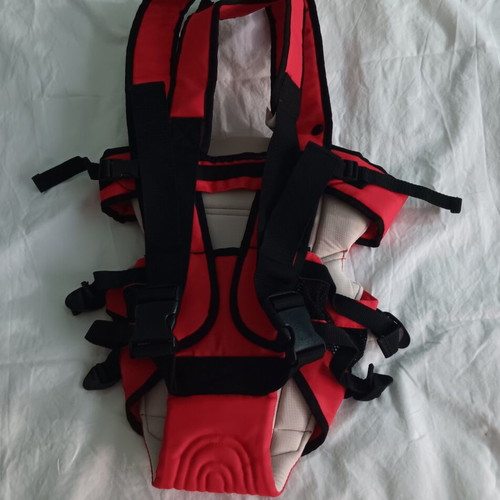 Chicco GO baby carrier, red and black