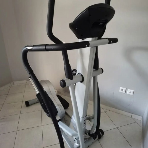 Axxon fitness elliptical machine like new professional use