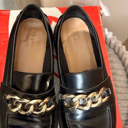 Loafers black H&M like new, size 39