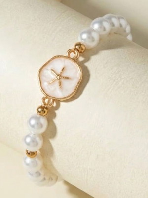 Elastic bracelet with pearls