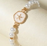 Elastic bracelet with pearls