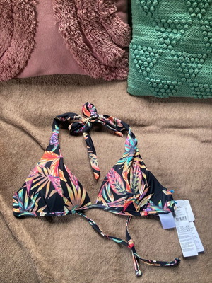 O’Neil Bikini Top καινούργιο, μέγεθος S, μαύρο πολύχρωμο