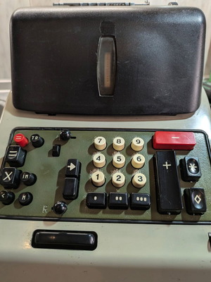 Αριθμομηχανή Olivetti Multisumma 24 μεταχειρισμένη, ηλεκτρομηχανική