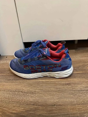 Skechers Go Run 5 Boston Sneake Quick-Fit athletic shoes used, size 38.5