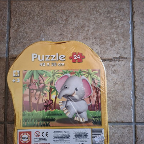 Elephant puzzle 24 pieces for children 3+