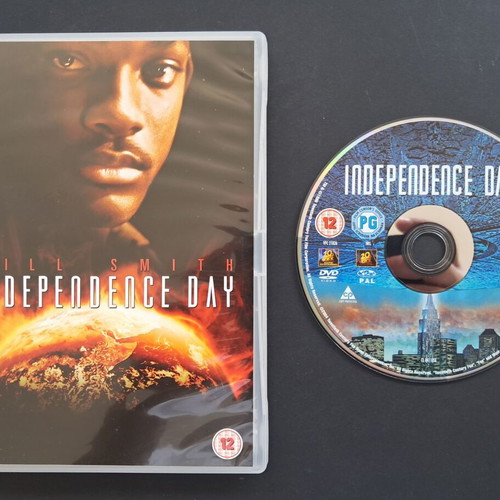 Independence Day DVD like new, sci-fi action with subtitles