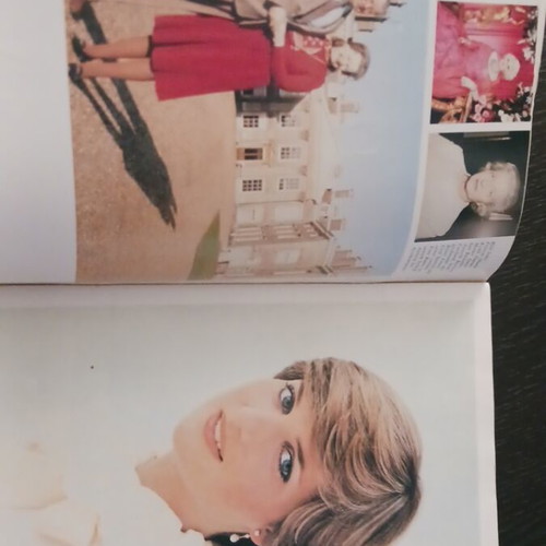 Die Hochzeit magazine Prinz Charles and Lady Diana
