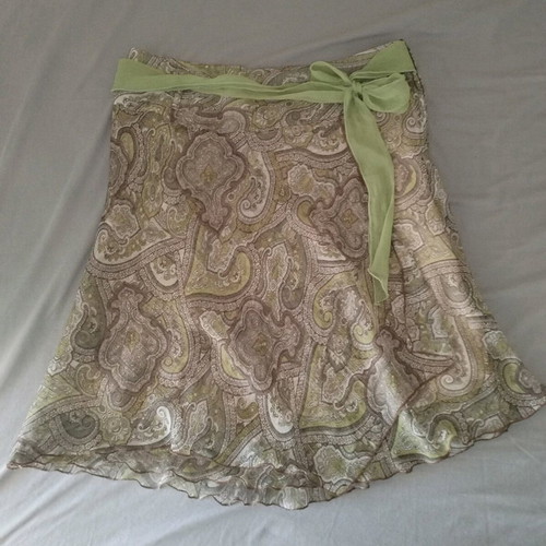 Fairy skirt like new, tulle with green decorative belt, size M
