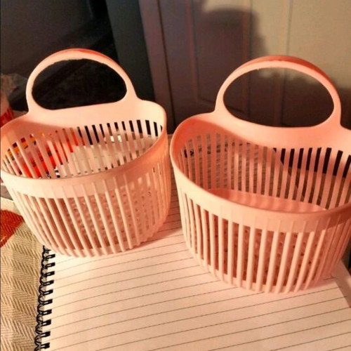 Plastic baskets 2 pieces pink rose new