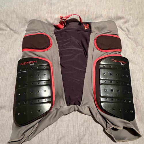 Demon Protective Pant used, suitable for skiing, size M