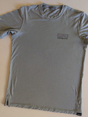 Patagonia Cap Cool Merino wool shirt size S like new, blue turquoise