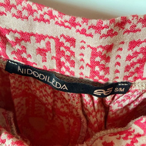 Nidodileda salvari like new, red, size S