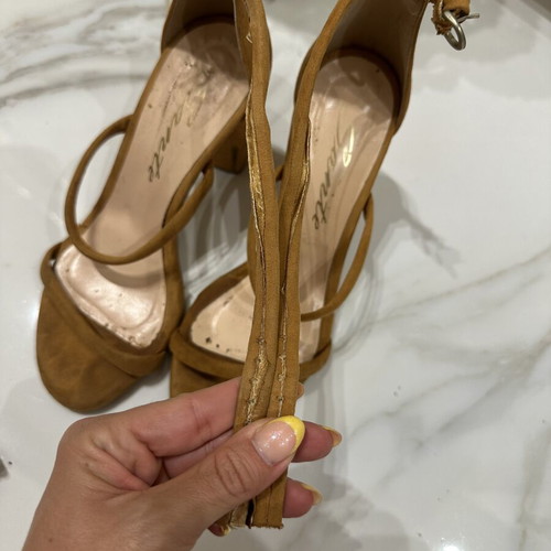 Sante tan sandals size 37 used