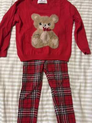 H&M girls' set with red sweater and plaid pants, sizes 2-4 and 3-4