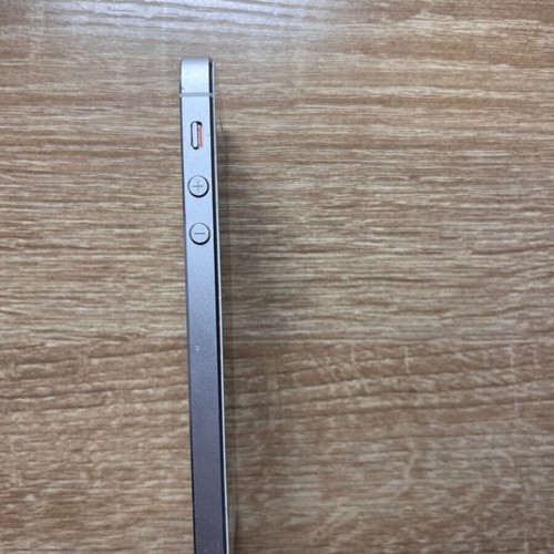 IPhone 5 used, silver, 32GB, Dual SIM, good battery health