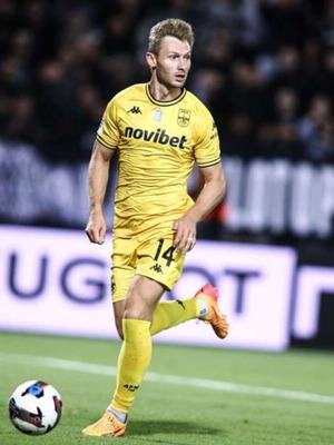 Match Worn Jacub Brabec Aris Thessaloniki football jersey