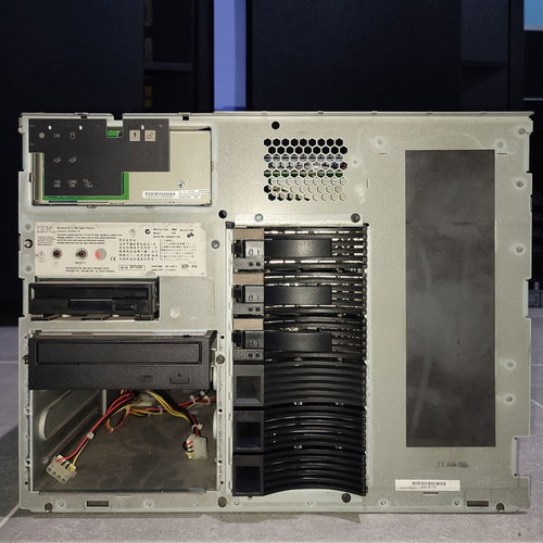 IBM Netfinity 5500 Server Rack with Dual Pentium II 400MHz