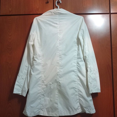White trench coat used, size S-M without belt