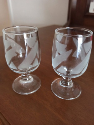 Executive liqueur glasses set of 5, like new, Idee in Vetro