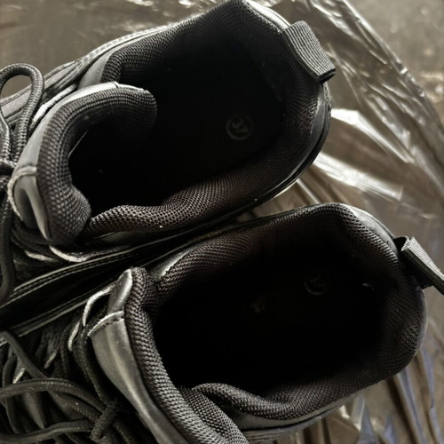 Sneakers and sandals women's size 37 like new, pack of 3 black