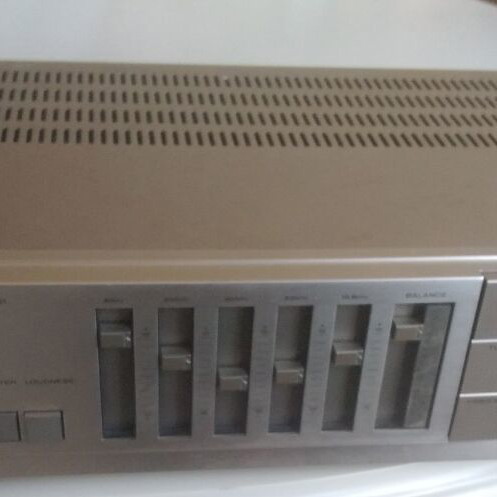 Marantz PM361 Stereo Amplifier Pre-Amplifier Equalizer like new