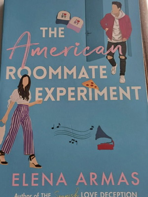 Βιβλίο The American Roommate Experiment της Elena Armas σαν καινούργιο