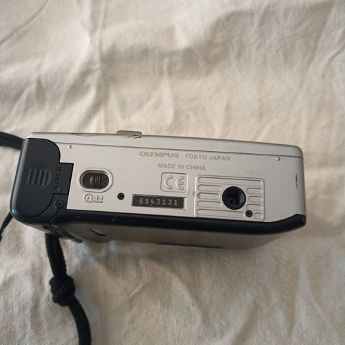 Olympus Trip XB41 analog camera for 35mm film like new