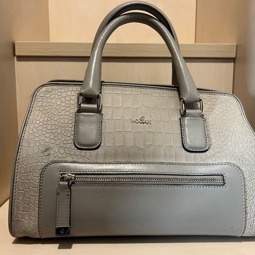 HOGAN handbag used, medium size, greige color