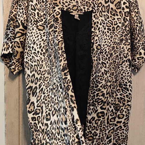 Animal Print Kimono new, satin fabric, one size