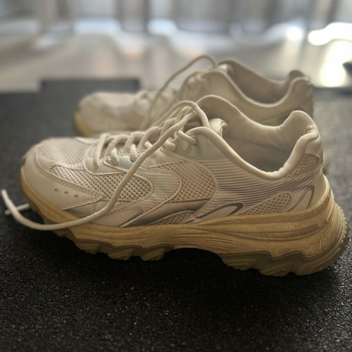 Bershka sneaker used, white, athletic, size 38