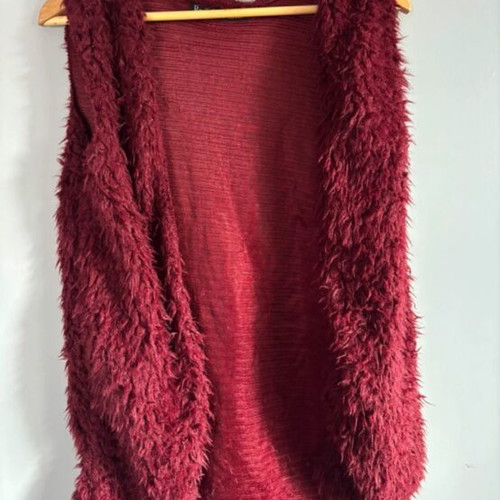Benissimo vest new, red wool