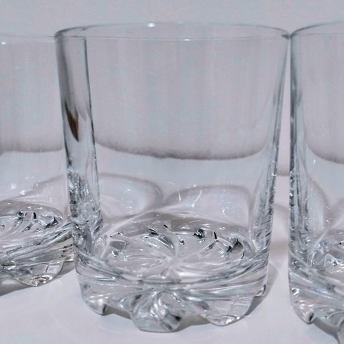 Vintage DeValbor Cerve Italy Whiskey Glasses Set of 3 like new