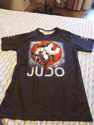 Matsuru Judo sports t-shirt size M like new
