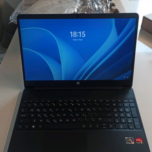 HP Laptop 256GB SSD 8GB RAM 15.6" FHD Windows 11 like new