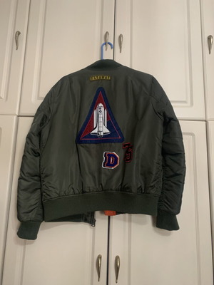 Zara men's jacket like new, green, size L