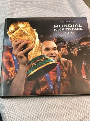 Mundial Face to Face 2010 hardcover book like new
