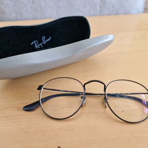 Rayban eyeglasses used, retro black frame