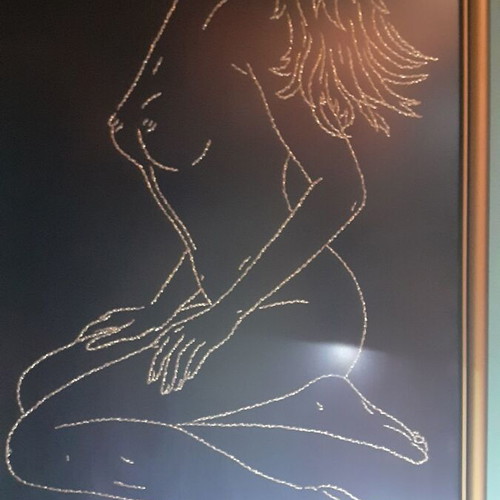 Woman embroidery painting with gold thread, like new, 44x70