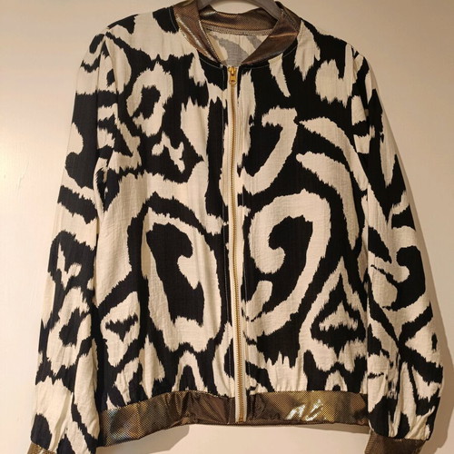 Zaketa with zipper new, black and white, size S