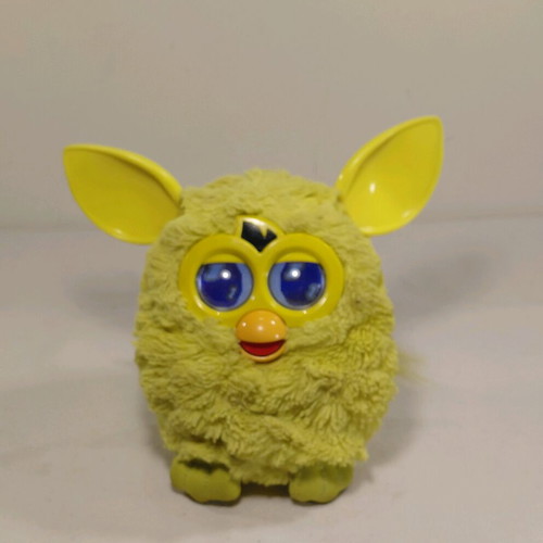 Furby Sprite Yellow 2012 used Hasbro