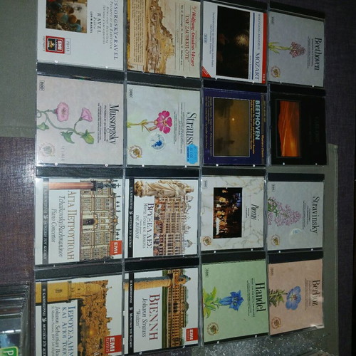 Classical music CD set like new, pack of 69