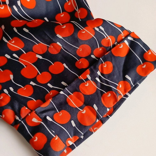 Victoria Beckham women's cherry print pants size 40 like new