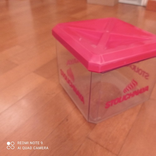 Authentic ice buckets with insulated interior from beverage company