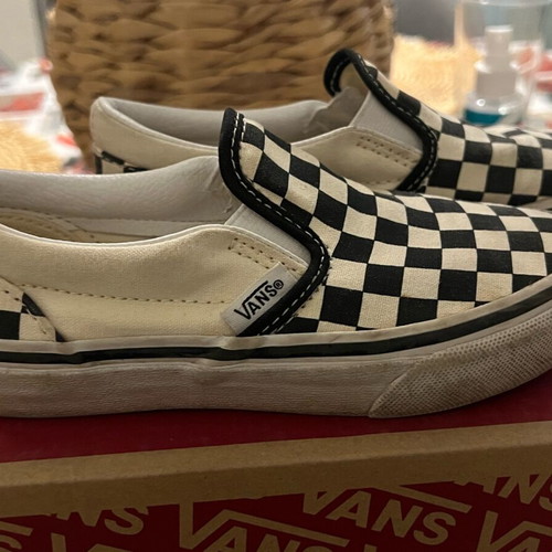Vans Of The Wall SlipOn kids shoe No 30 like new