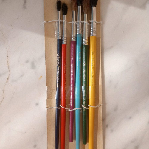 School paintbrushes new, set of 6 with synthetic hair