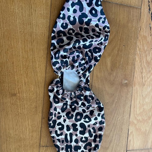 Swimwear tops pack of 5 M/L size like new